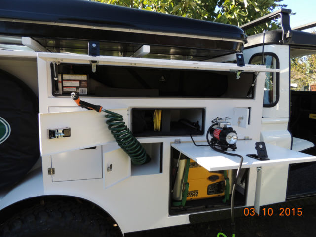 1988 White Land Rover Defender Cab & Chassis