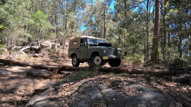 1975 Green Land Rover Defender