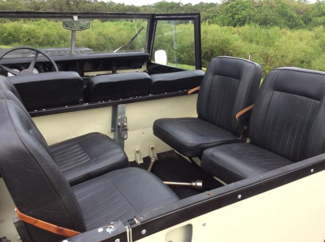 1979 Sandstone Land Rover Defender 88