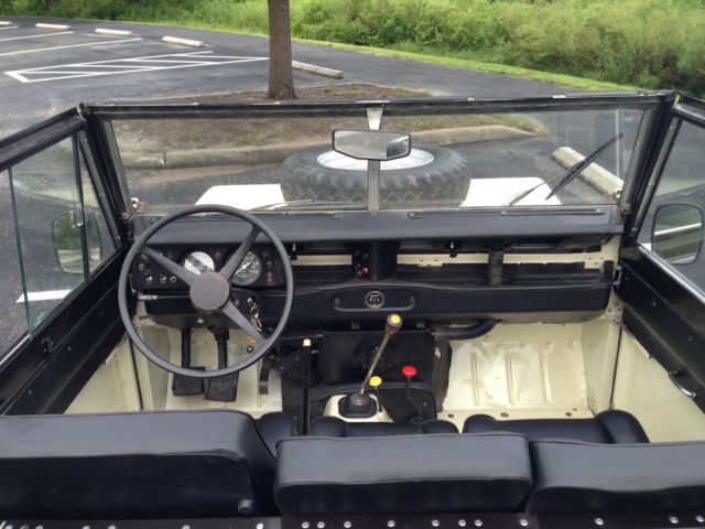 1979 Sandstone Land Rover Defender 88