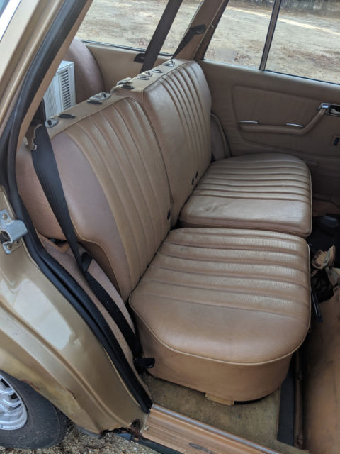 1983 Gold Mercedes-Benz 300-Series Wagon