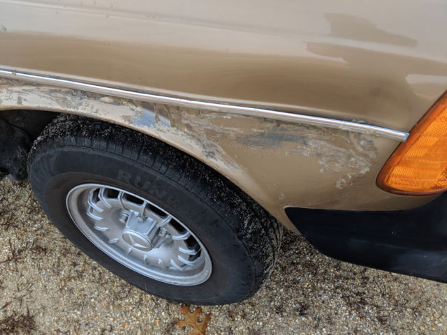 1983 Gold Mercedes-Benz 300-Series Wagon