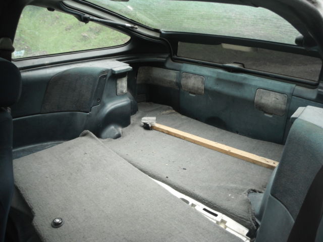 1989 White Honda CRX Hatchback