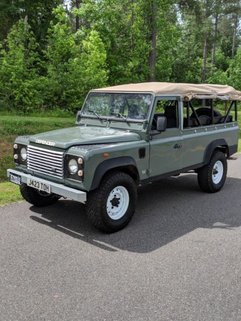 1992 Green Land Rover Defender SUV