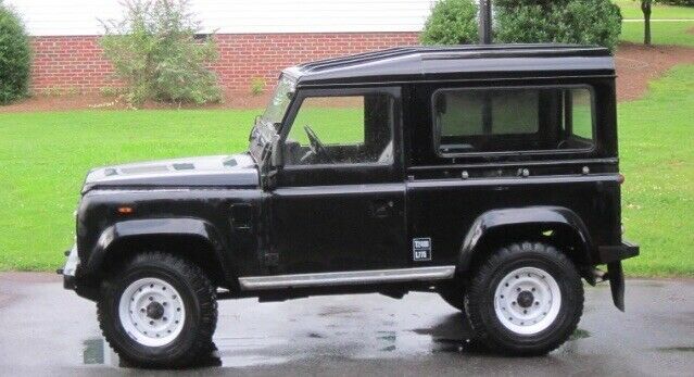 1990 White Land Rover Defender