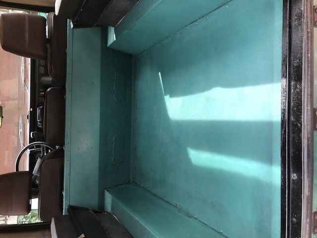 1986 Green Land Rover Defender