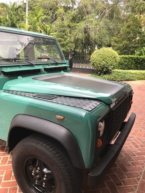 1986 Green Land Rover Defender