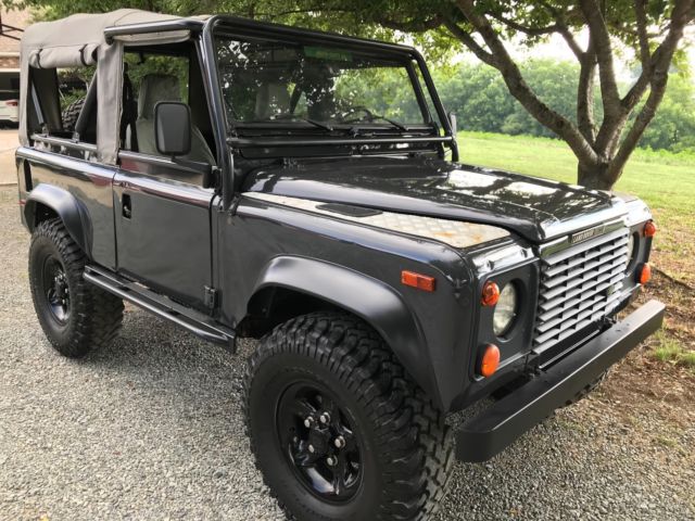 1985 Gray Land Rover Defender SUV