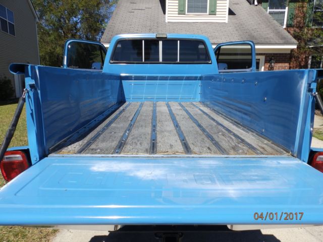 1987 medium blue Chevrolet Other Pickups Standard Cab Pickup