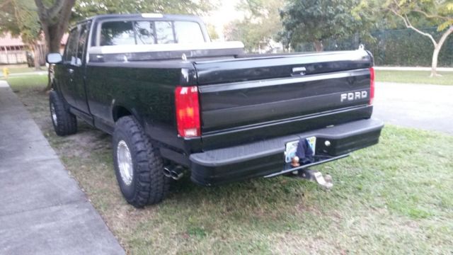 1994 Black Ford F-150 Extended Cab Pickup