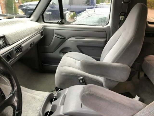 1994 White Ford Bronco SUV