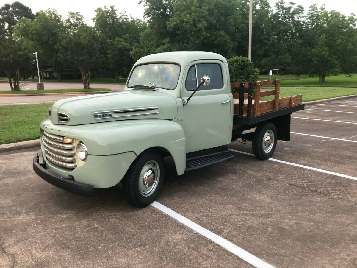 1949 Green Ford F-100