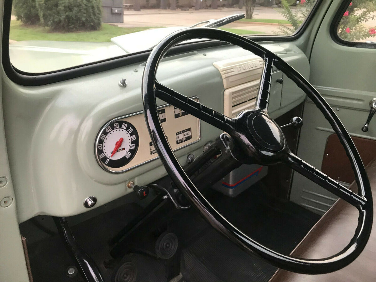 1949 Green Ford F-100