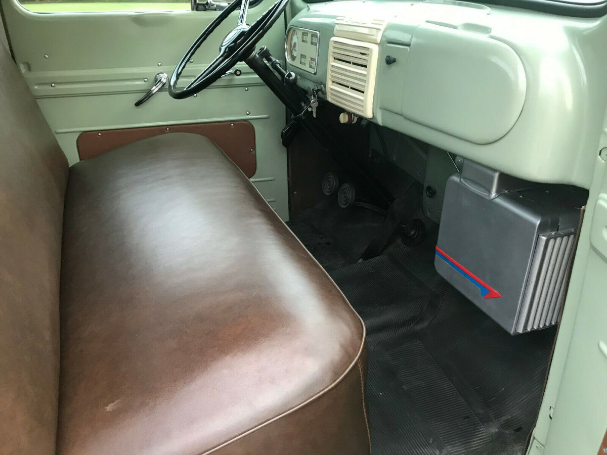 1949 Green Ford F-100