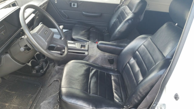 1987 White Toyota Other van