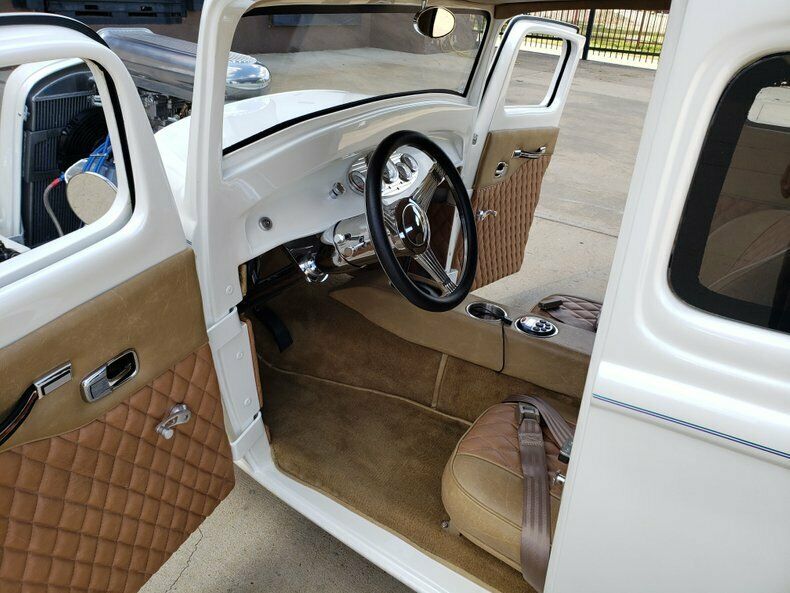 1932 White Ford Coupe Coupe