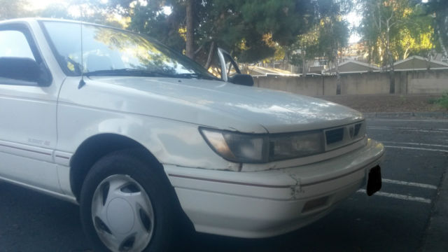 1992 White Ford Other Hatchback
