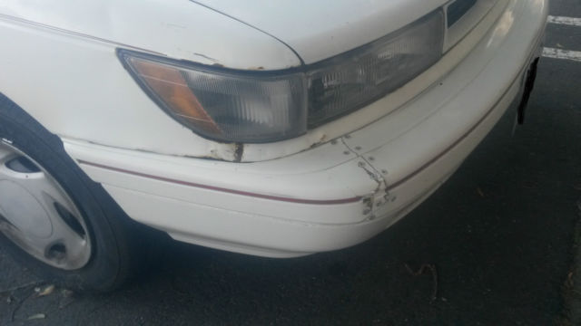 1992 White Ford Other Hatchback
