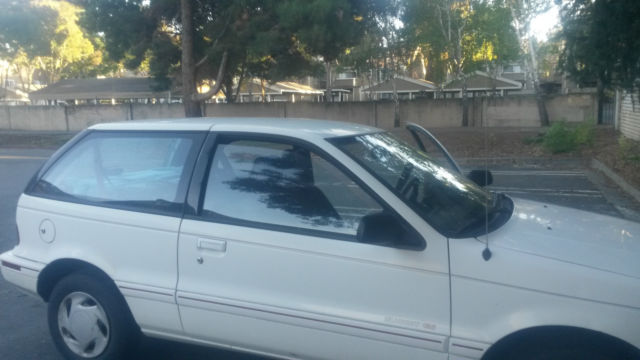 1992 White Ford Other Hatchback
