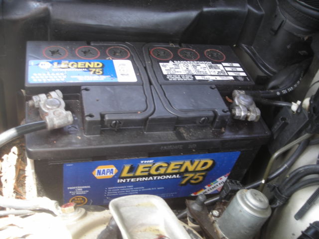 1991 Gold/Tan Mercedes-Benz E-Class sedan