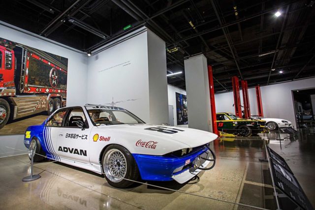 1991 White/Blue Toyota Cresta 1G-FE 15" SSR Formula Mesh Longnose Shaved Rear Show Car