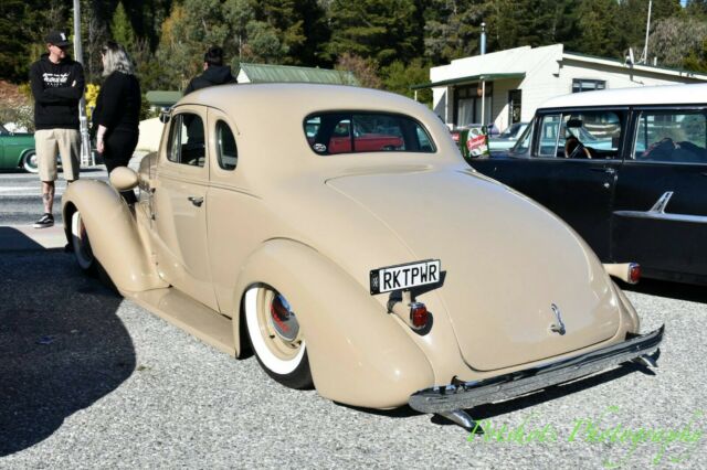 1938 Biege Chevrolet Master Coupe Coupe