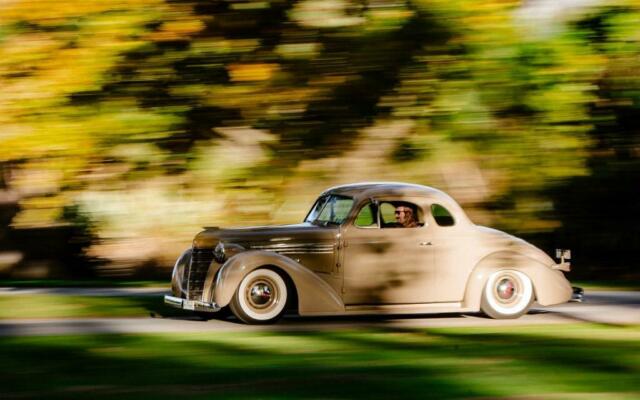 1938 Biege Chevrolet Master Coupe Coupe