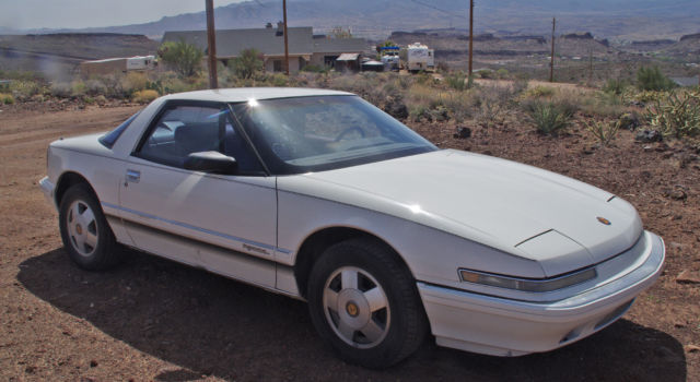 1990 White Buick Reatta Coupe