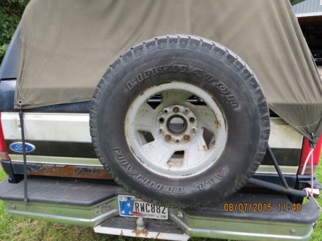 1993 Blue Ford Bronco