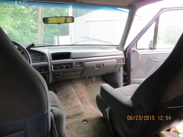 1993 Blue Ford Bronco
