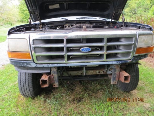 1993 Blue Ford Bronco