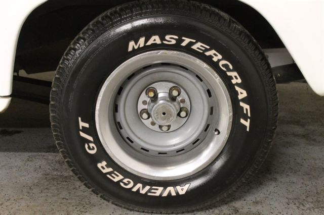 1963 White Chevrolet C10