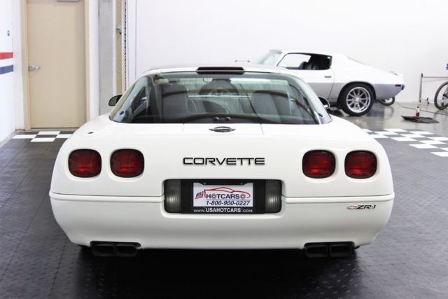 1991 White Chevrolet Corvette Coupe