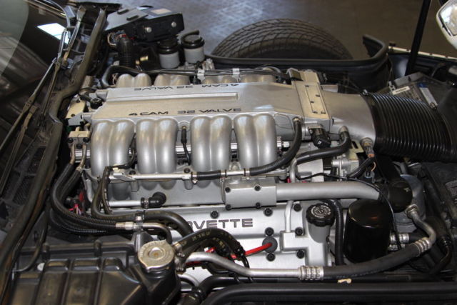 1991 White Chevrolet Corvette Coupe