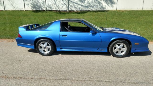 1991 Blue Chevrolet Camaro Coupe