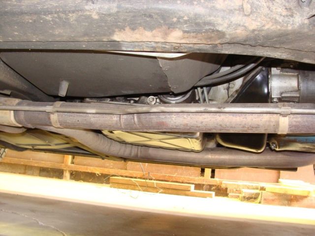 1982 White with red pinstriping Chevrolet Corvette Coupe