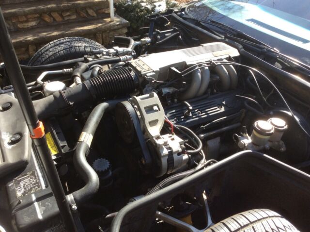 1989 White Chevrolet Corvette Coupe