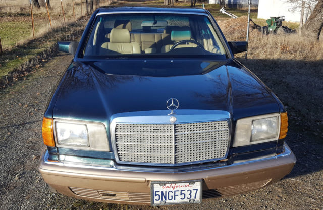 1981 Green Mercedes-Benz 300-Series Sedan