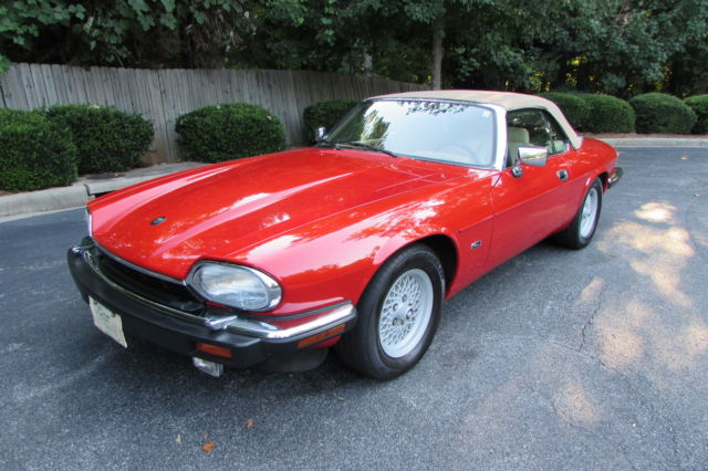 19920000 Red Jaguar XJS Convertible