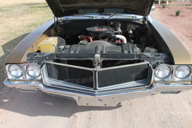 1970 Gold Buick Skylark Hardtop