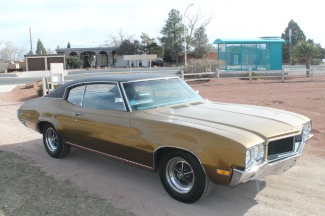 1970 Gold Buick Skylark Hardtop
