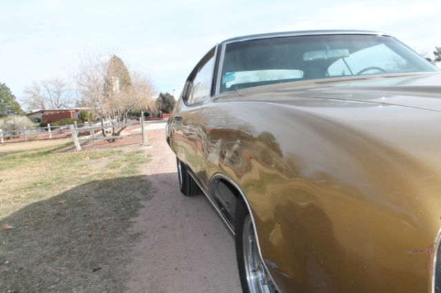 1970 Gold Buick Skylark Hardtop