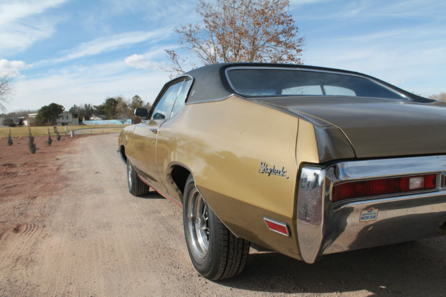 1970 Gold Buick Skylark Hardtop