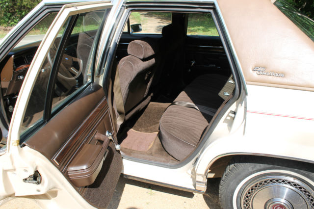 1985 Tan Ford Crown Victoria Four Door Sedan