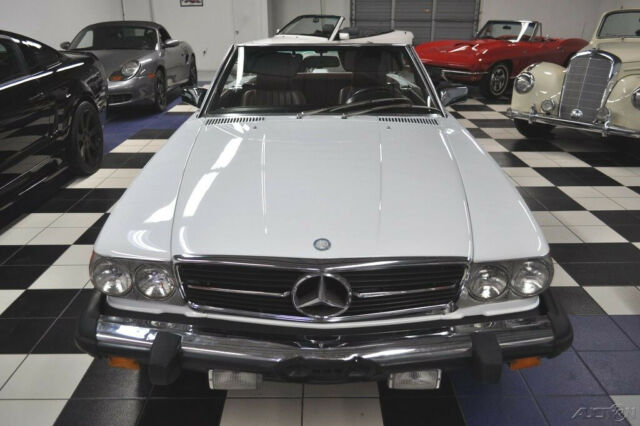 1986 White Mercedes-Benz SL-Class