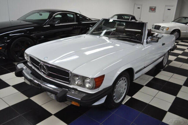 1986 White Mercedes-Benz SL-Class