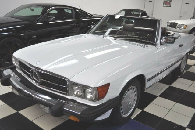 1986 White Mercedes-Benz SL-Class
