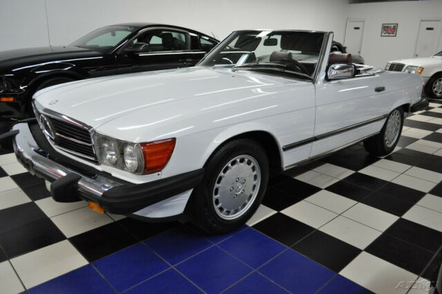 1986 White Mercedes-Benz SL-Class