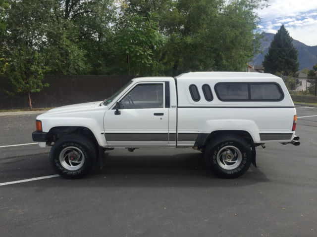 1985 White Toyota Other Standard Cab Pickup