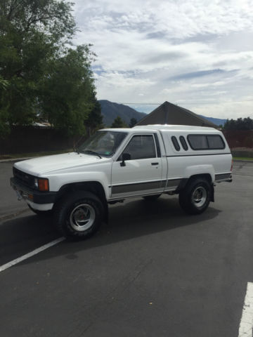 1985 White Toyota Other Standard Cab Pickup
